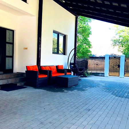Отель Casa Paul Вишеу-де-Сус Экстерьер фото